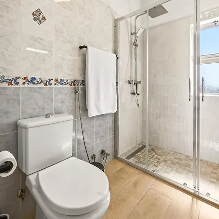 Appartement Sophisticated 2-bed Haven Near The Coast Portimão