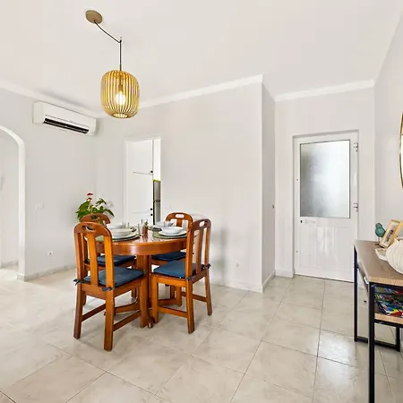 Appartement Sophisticated 2-bed Haven Near The Coast *